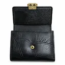 Women’s Faux Leather Wallet with Cross-Stitch Detailing and Gold-Tone Clasp